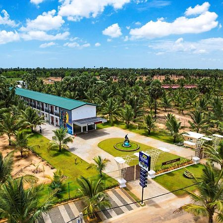 Reecha Resort & Hotel Kilinochchi Экстерьер фото